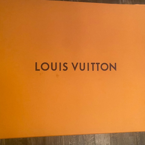Louis Vuitton NÉONOÉ